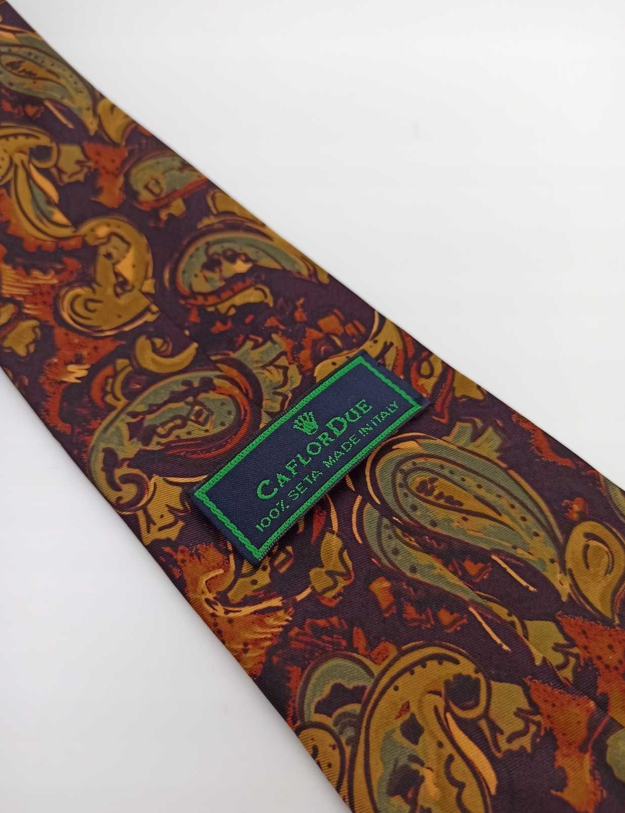 Brązowy włoski jedwabny krawat paisley