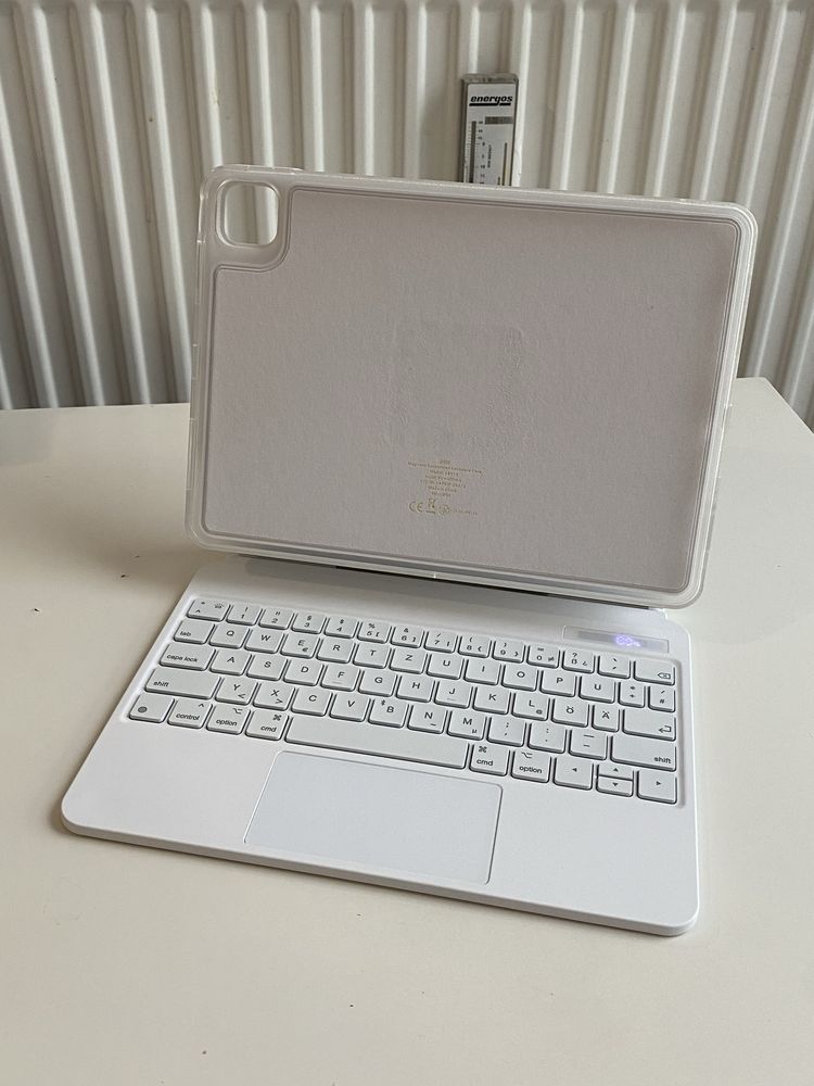ESR Rebound 360° Magnetic Keyboard Case iPad Pro Air 11”