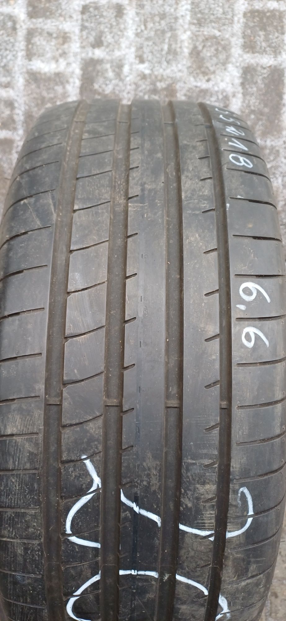 GOODYEAR 255/55R18 109W , pojedyńcza opona letnia.