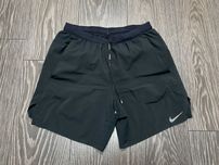 Nike Running чоловічі шорти оригінал спортивні бігові в зал розмір S
