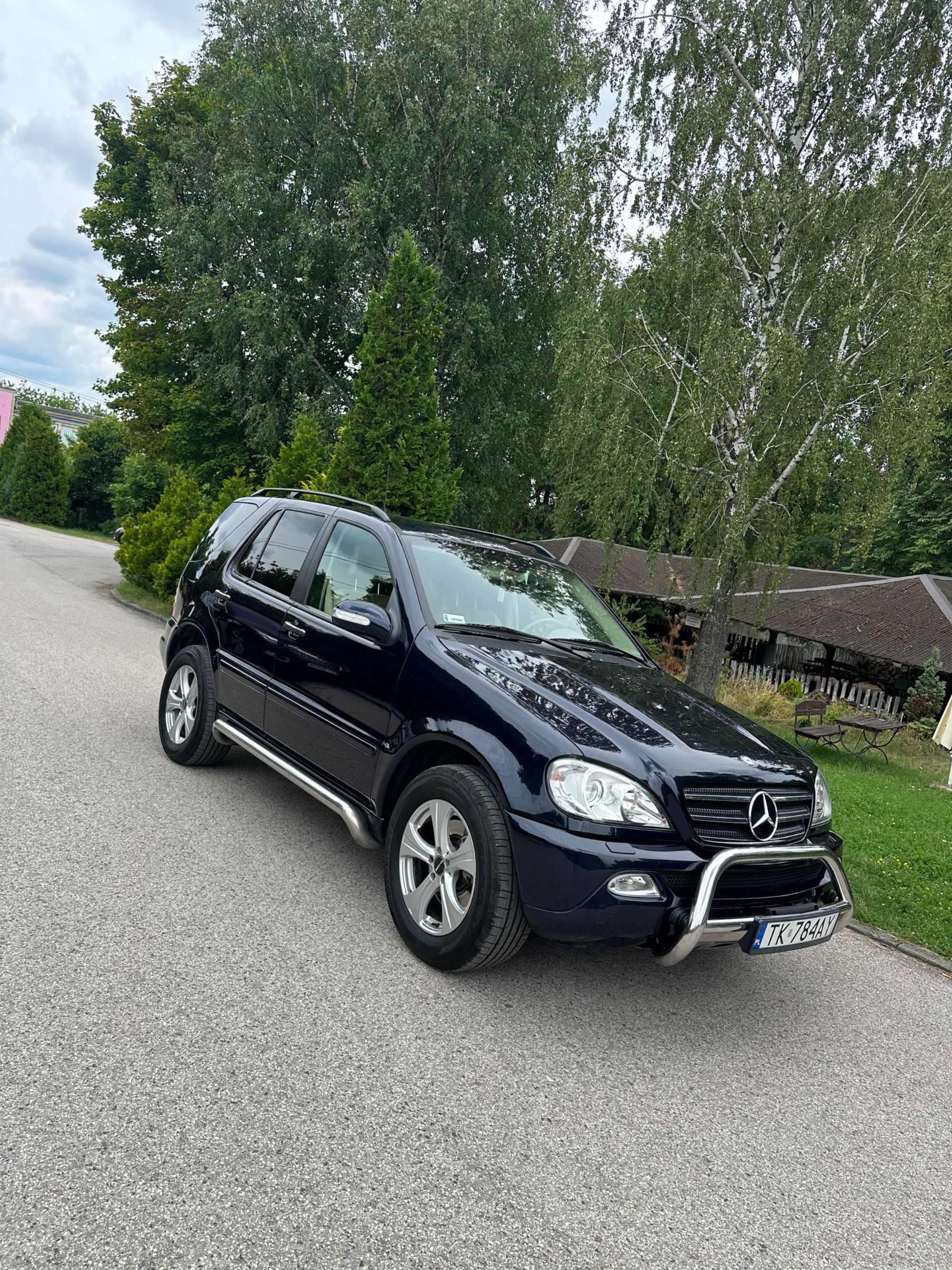 Wyjątkowy bezwypadkowy Mercedes ML 500