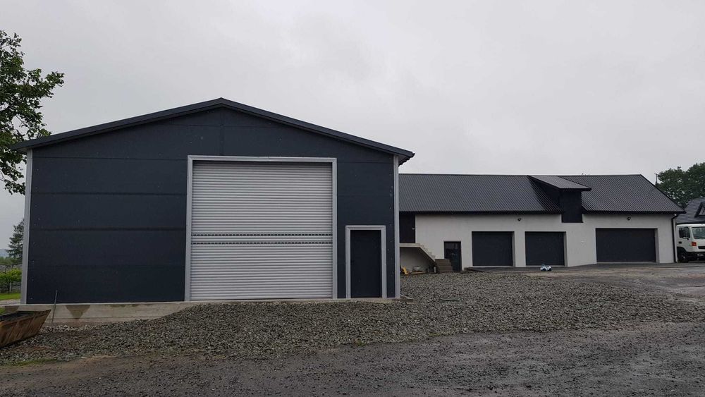 Brama rolowana PA 77 w kolorze srebrnym