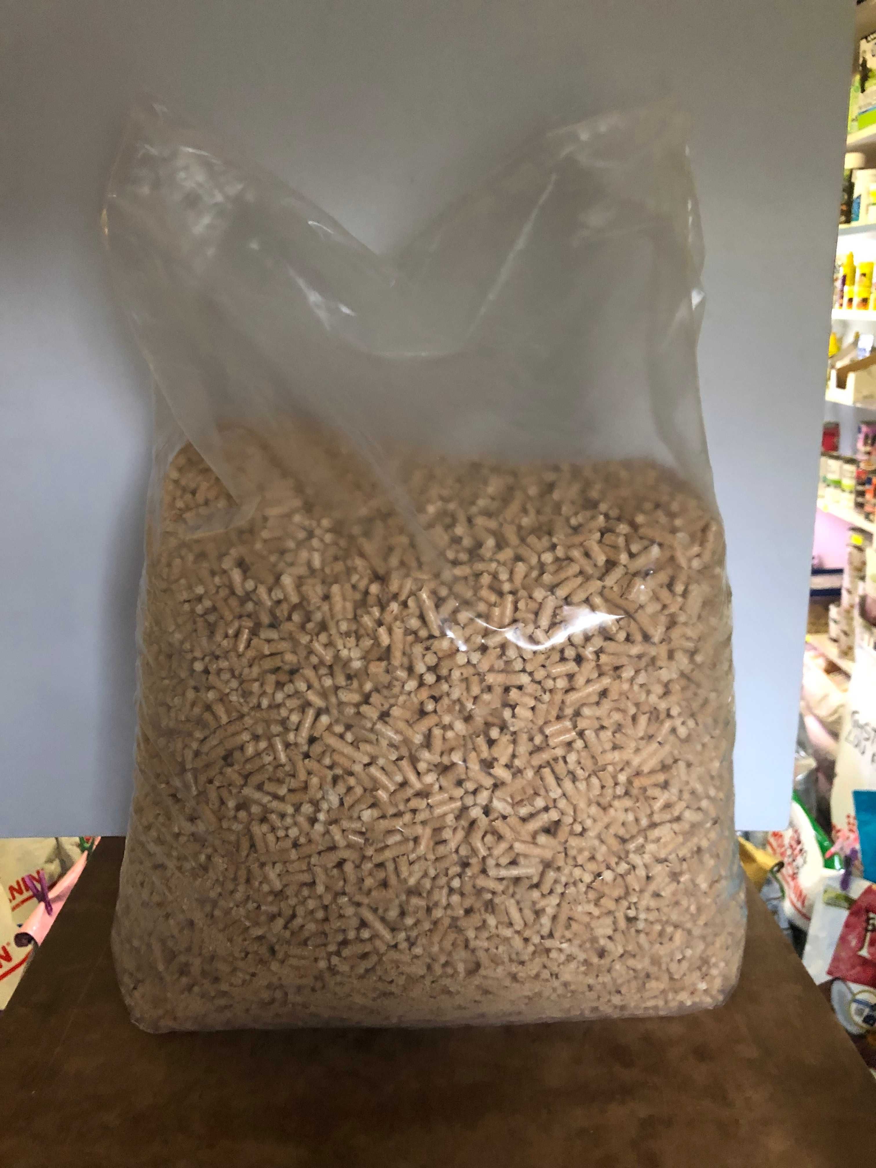 Żwirek drewniany jasny z trocin 25l 15,5kg