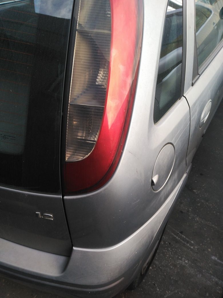 Peças Opel Corsa C1.2 5 Portas de 2004