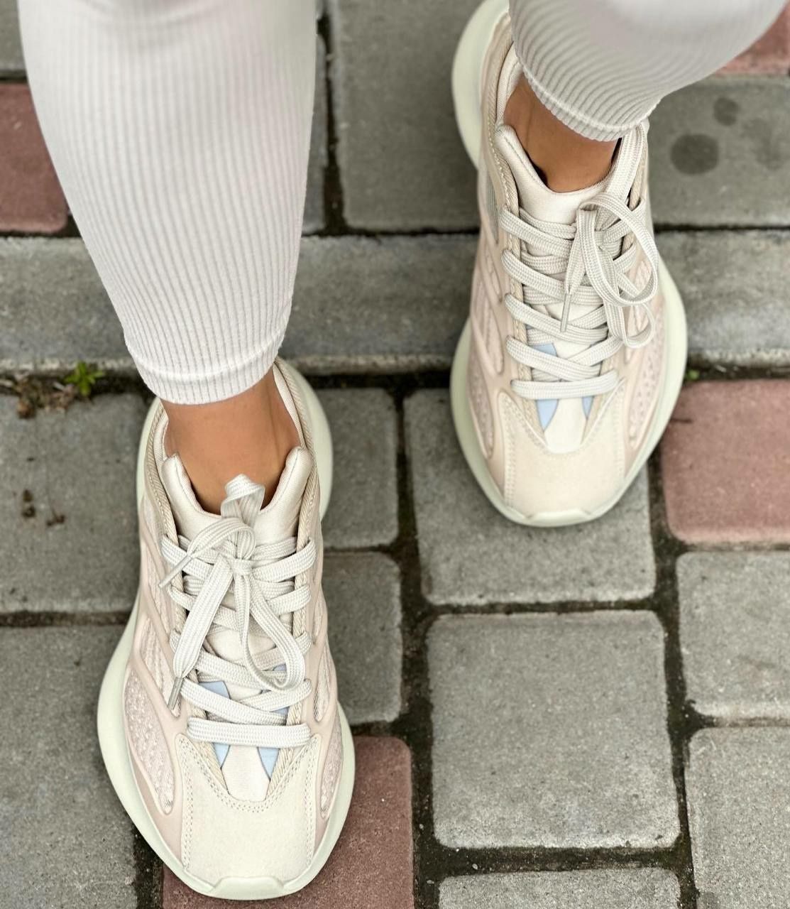 Женские кроссовки Adidas Yeezy boost 700 V3, изики, обувь женская