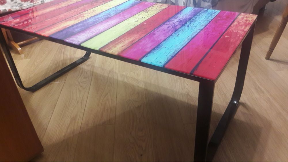 Стол журнальный