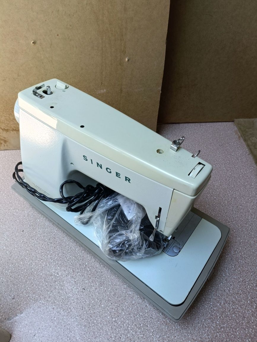 Maquina de costura portátil Singer