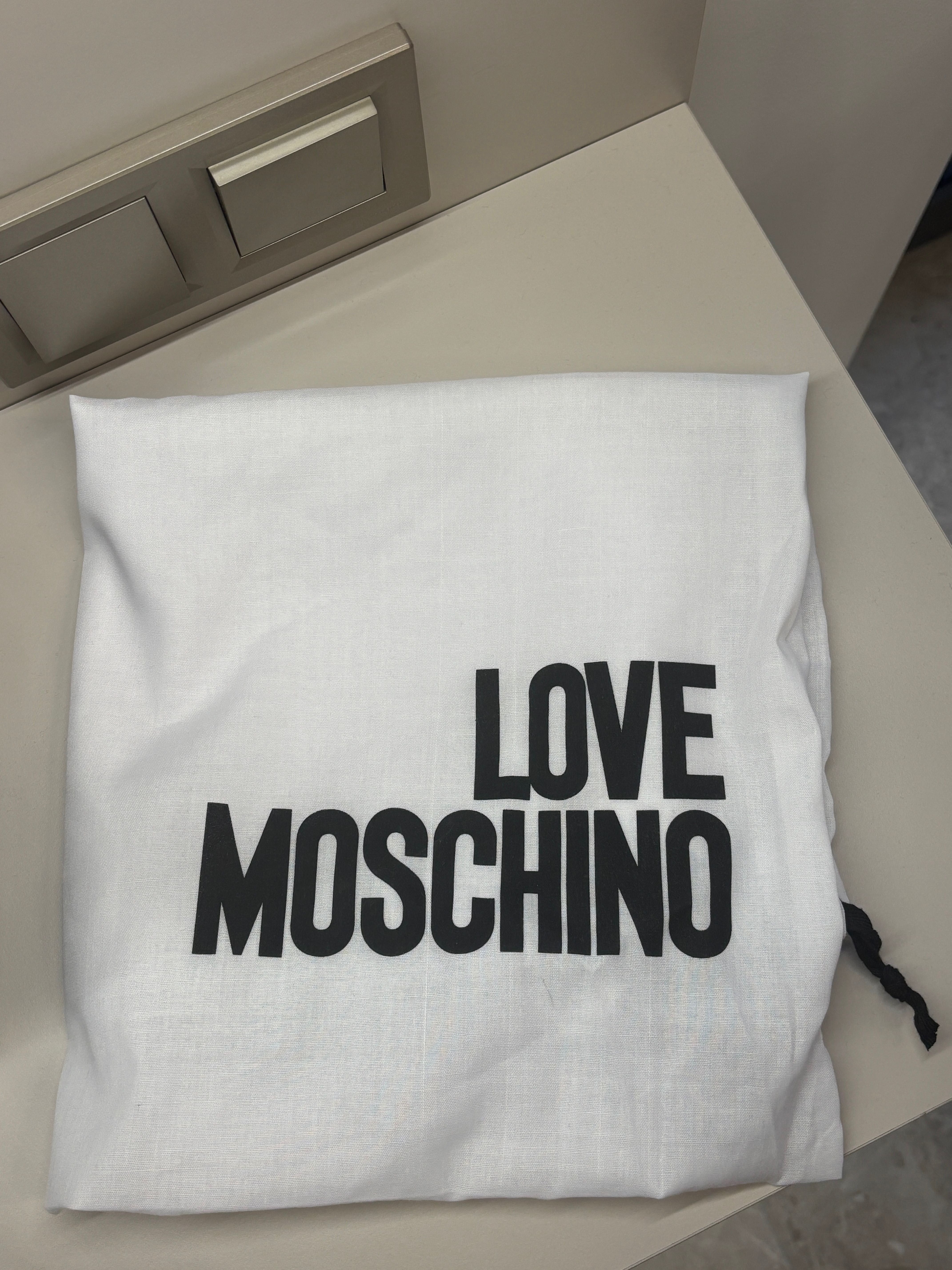Love Moschino czarny plecak nowy z metkami