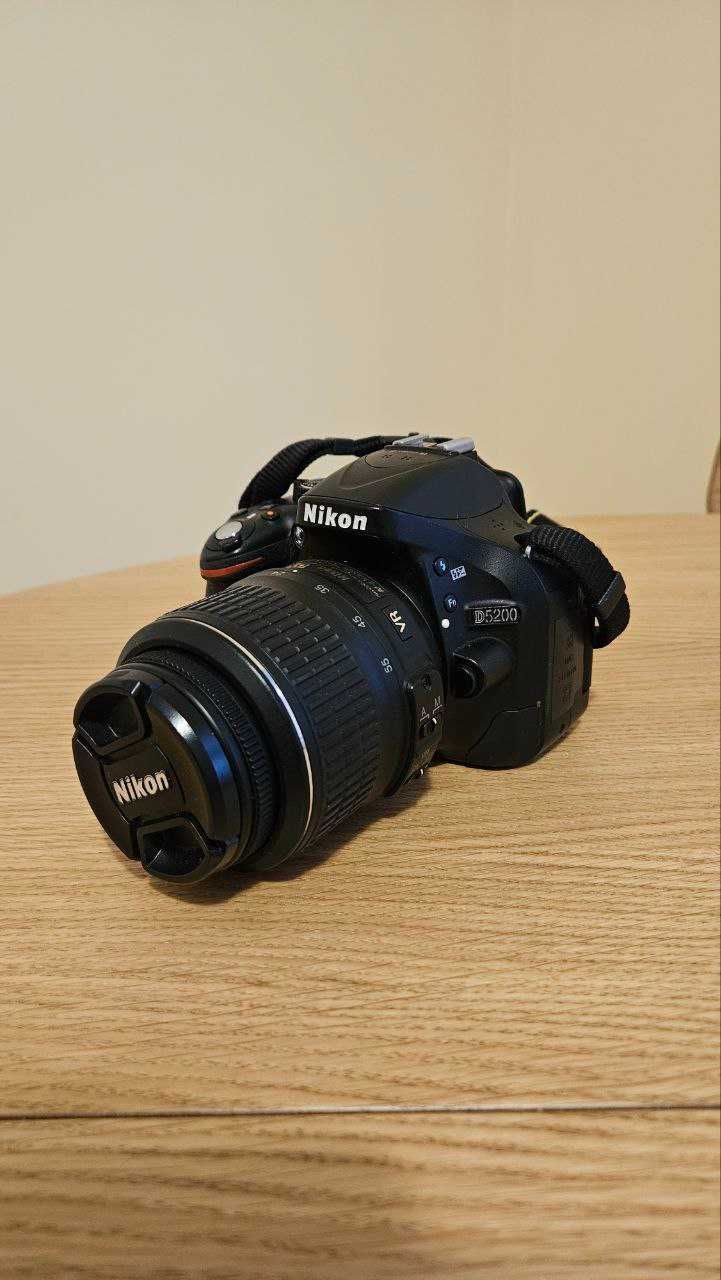 Фотоапарат Nikon D5200 kit 18-55 + сумка + зарядне