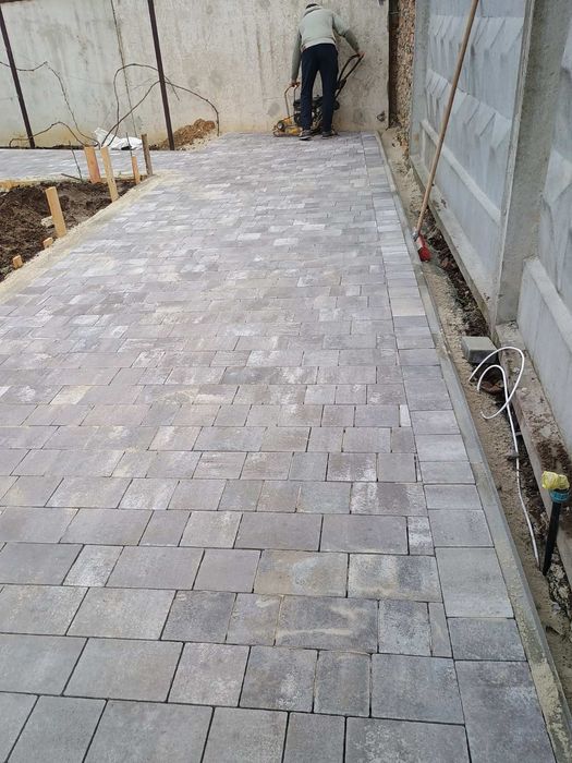 Укладання тротуарної плитки по дуже гарним цінам