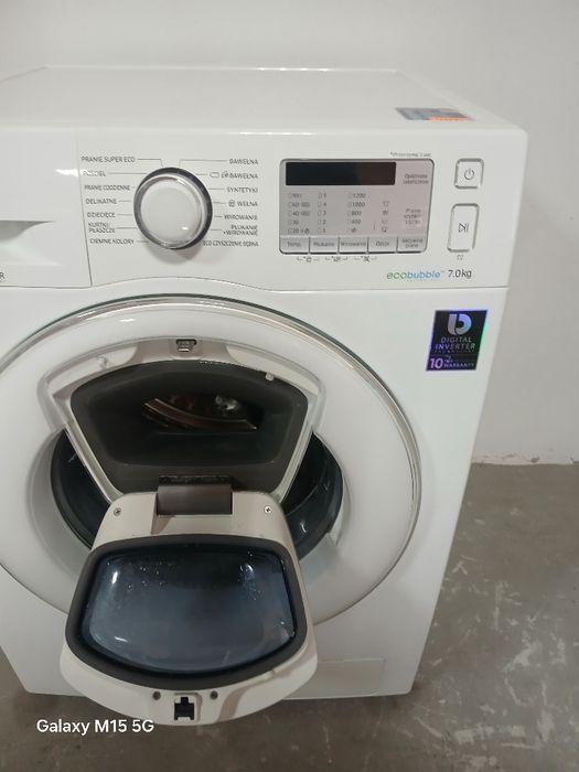 Пральна машина Samsung з інвенторним двигуном 7кг.  WW70K521WW.