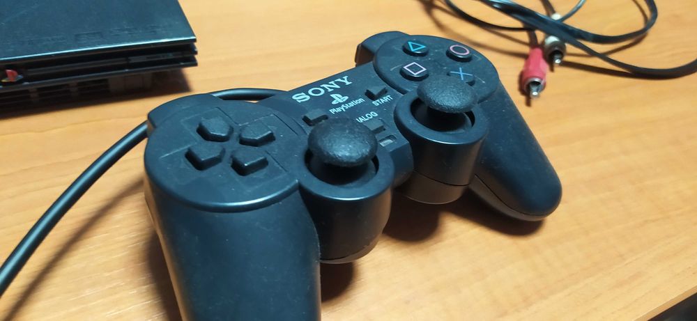 Sony PlayStation 2 Slim (PS2) в отличном состоянии / Полный комплект