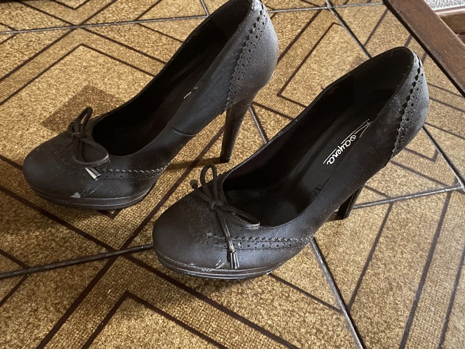 Sapatos castanhos 38