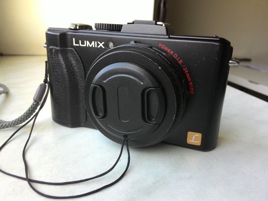 Panasonic Lumix LX 5(объектив Leica 2.0) Оригинал