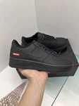 "Buty sportowe damskie"Nike_Air_Force_1_Low_supreme_Black_rozmiar.38