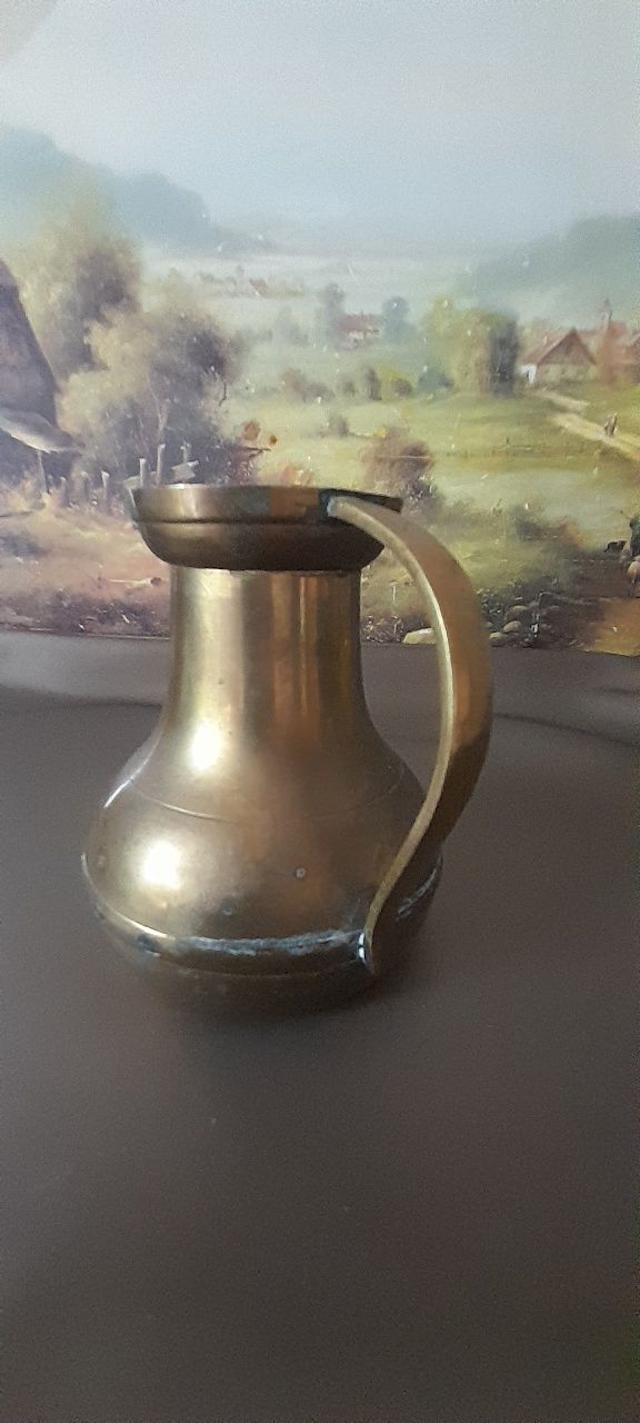 Dzbanek,dzbanuszek mosiężny