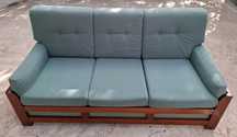 Sofa verde em pinho