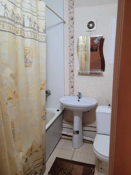 Продам уютную 1-к.квартиру, ул. Авраменко, р-н Амстора