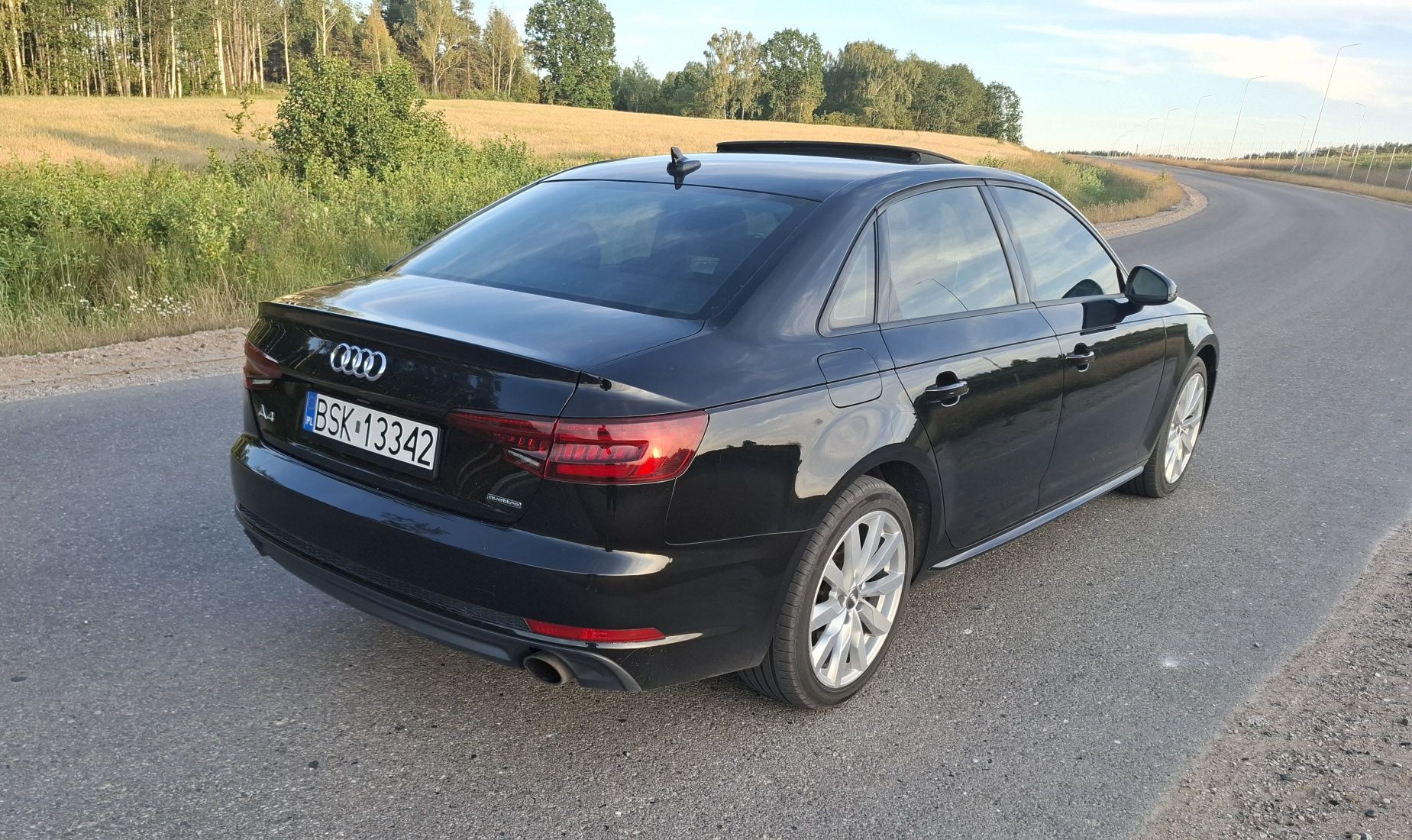 Audi A4 B9 sedan 2.0TFSI QUATTRO