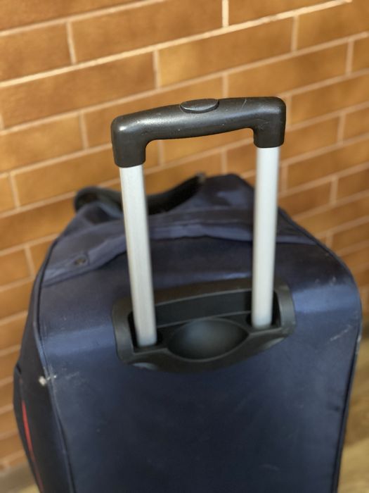 Сумка на коласах, велика валіза на колесах