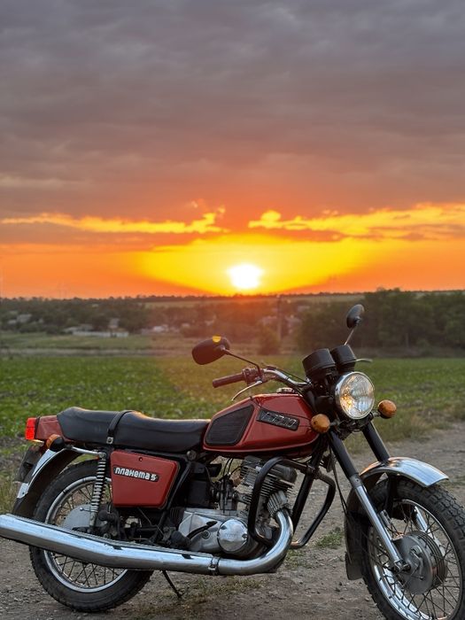 Продам иж планета 5 срочно