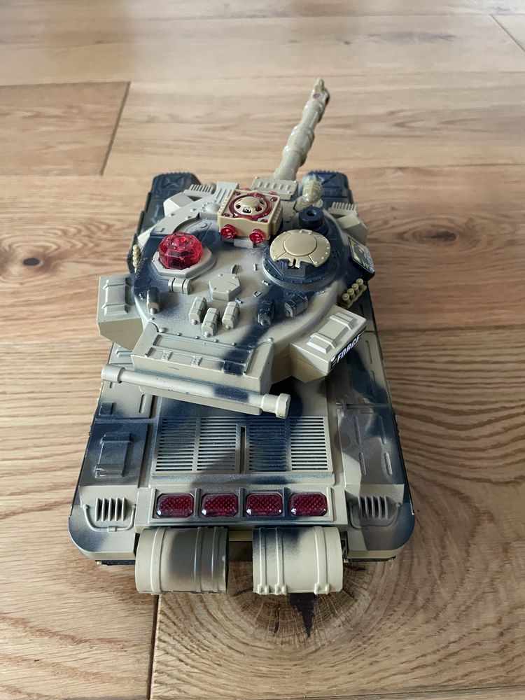 Czołg zdalnie sterowany War Tank RC 9993