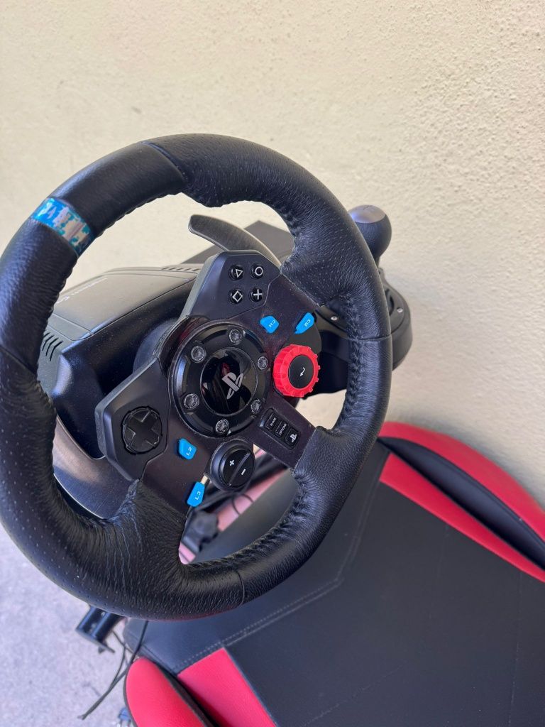 Playseat e volante compatível com Playsation e PC