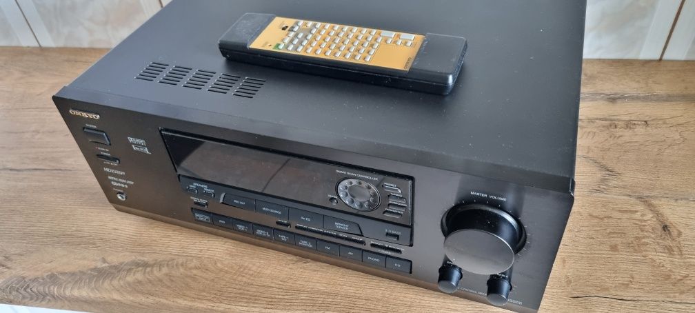 Wzmacniacz Amplituner ONKYO TX-DS555