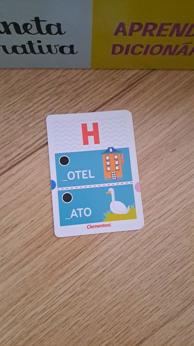 Jogo Clementoni Pequeno Sábio: Aprende com o Dicionário Interativo