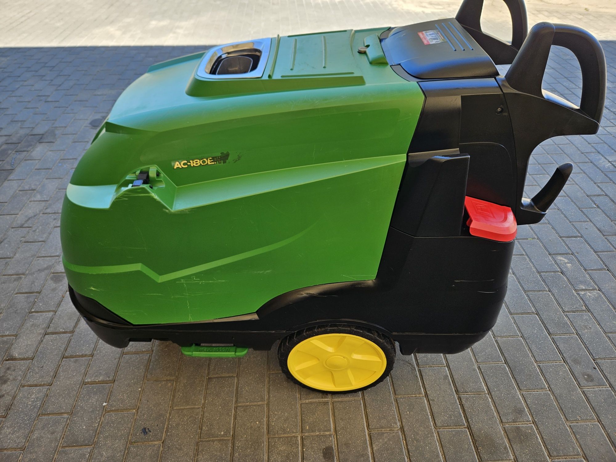 Myjka John Deere AC-180EH  Karcher HDS 12/18-4S  11000 netto.
