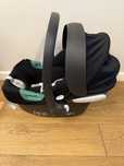 Fotelik samochodowy Cybex Aton B2 i-Size (0–13 kg) – bez bazy