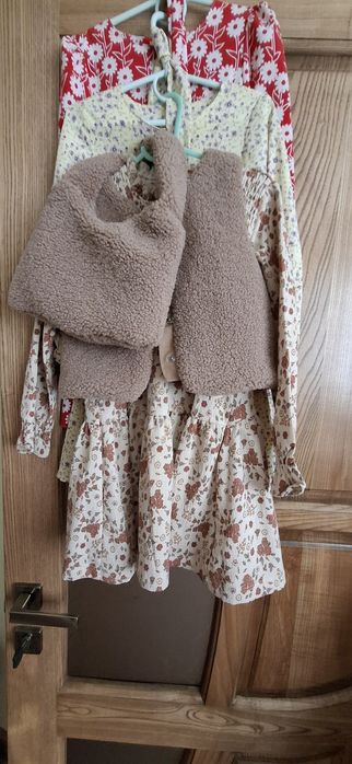 Сукеньки, плятячка для дівчинки.