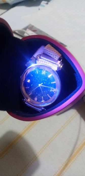 Relógio tanto para homens como para mulher