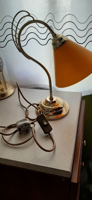 Lampa stołowa  złota