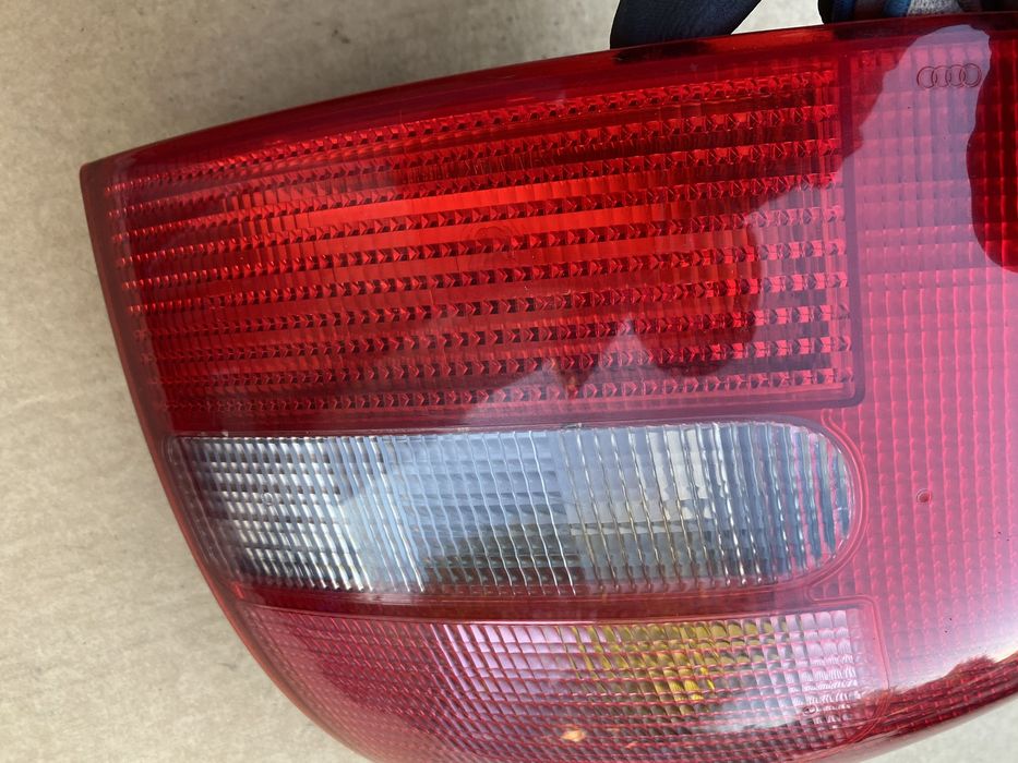 Audi a6c5 a6 c5 sedan lampa tyl lewa
