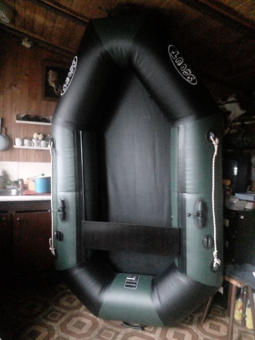 Продам одномісний надувний човен лодка надувная одномесная