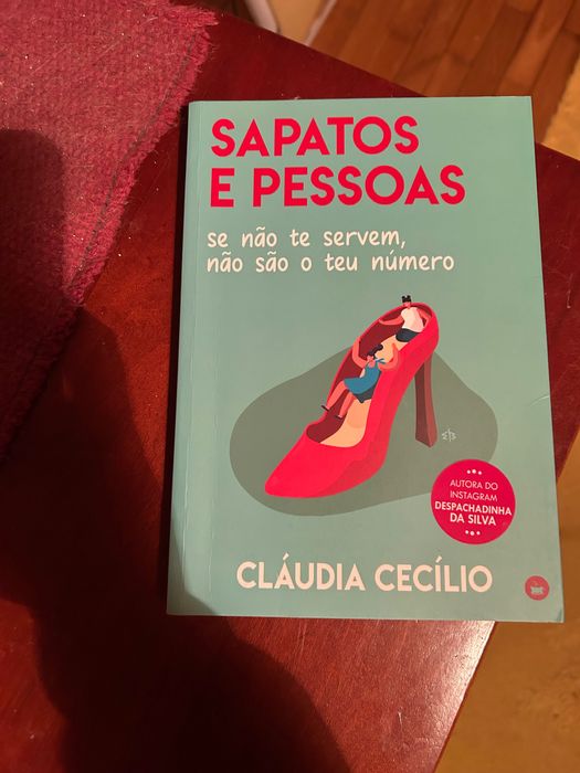 Livros diversos.
