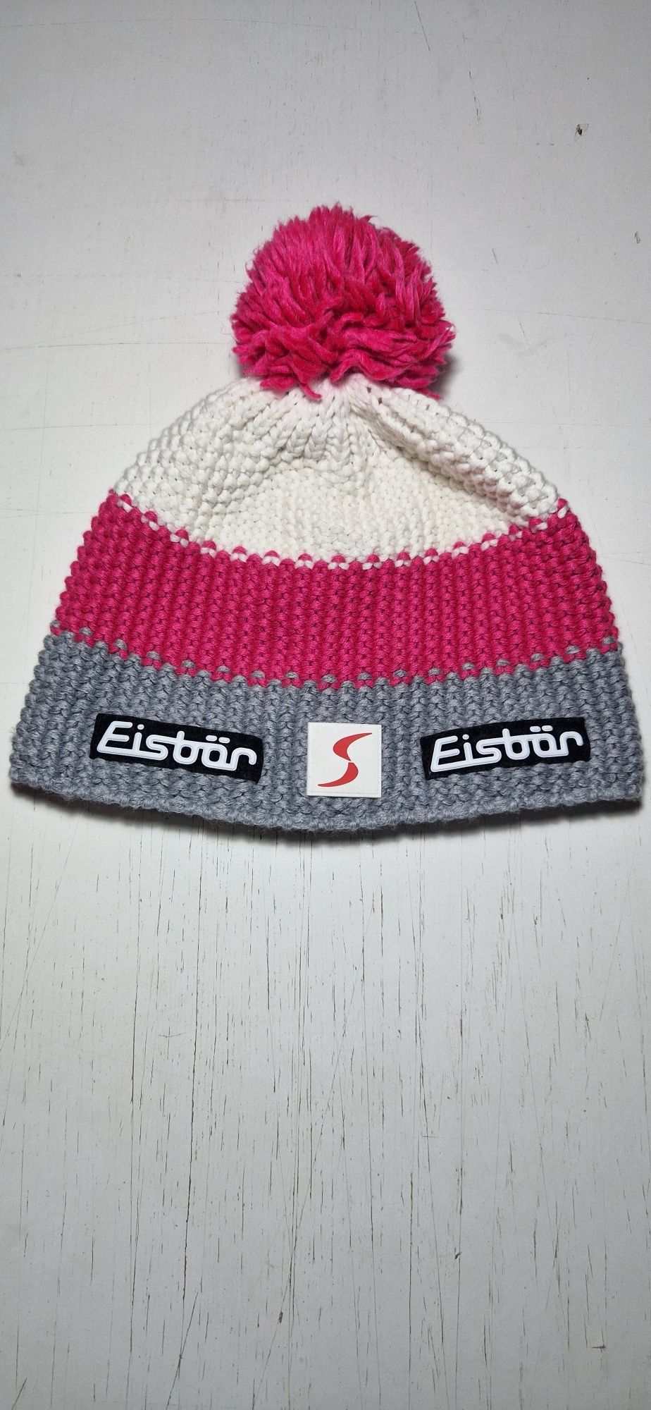Eisbar.           .