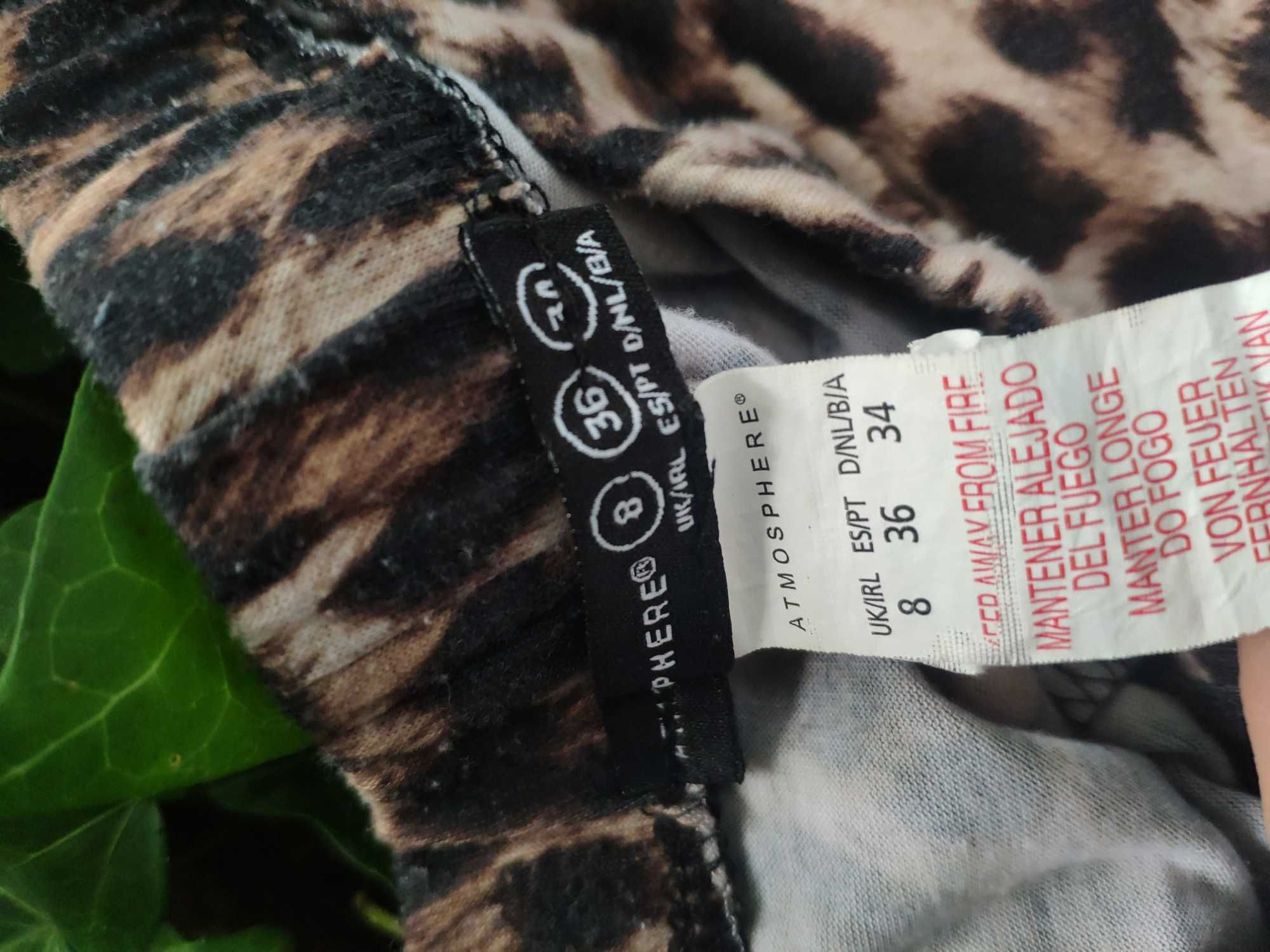 Legginsy 7/8 w panterkę z wysokim stanem S panterka