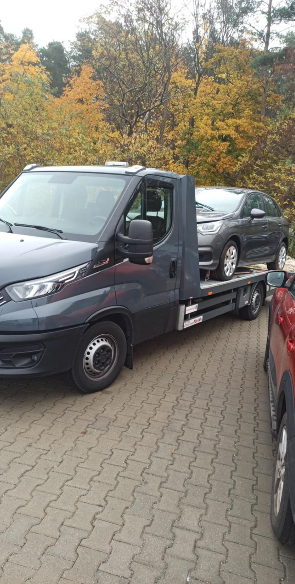 Pomoc drogową Transport aut maszyn 24/7