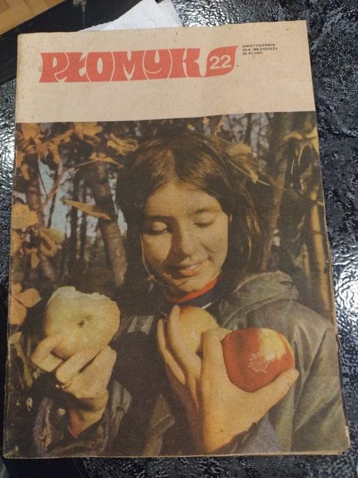 Płomyk 22, dwutygodnik dla młodzieży