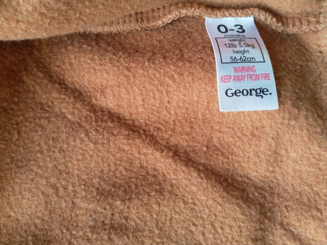 Brązowa bluza rozpinana na suwak z kapturem 62 George zwierzątka uszka