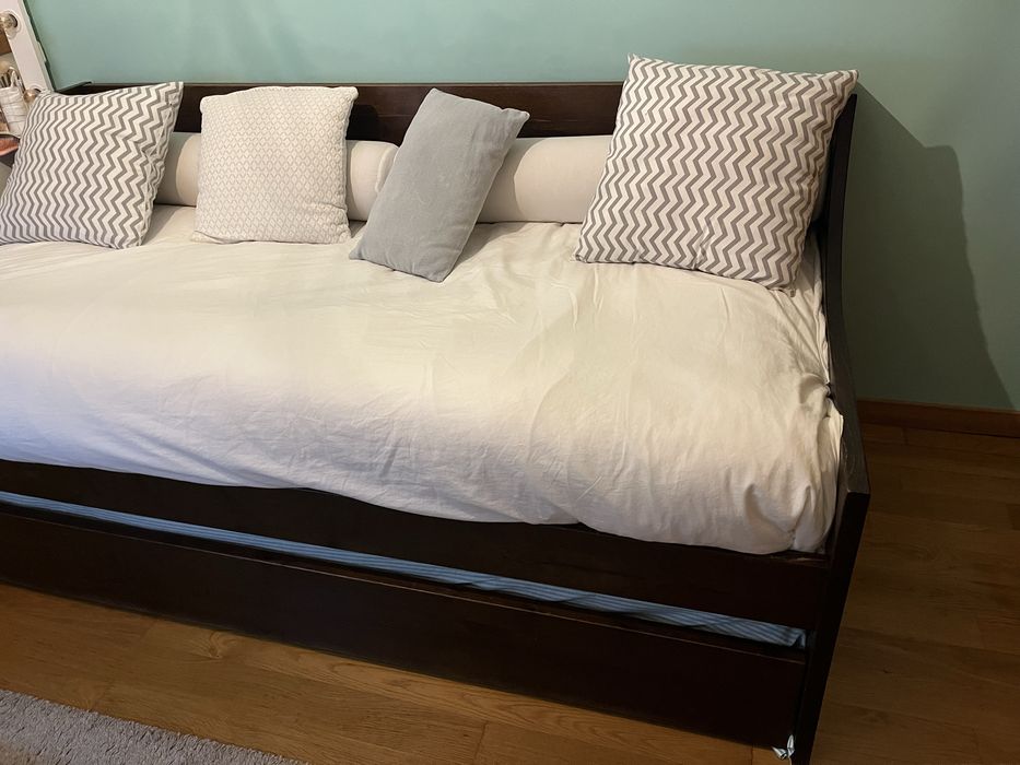 Cama dupla em madeira maciça de 90x190 cm