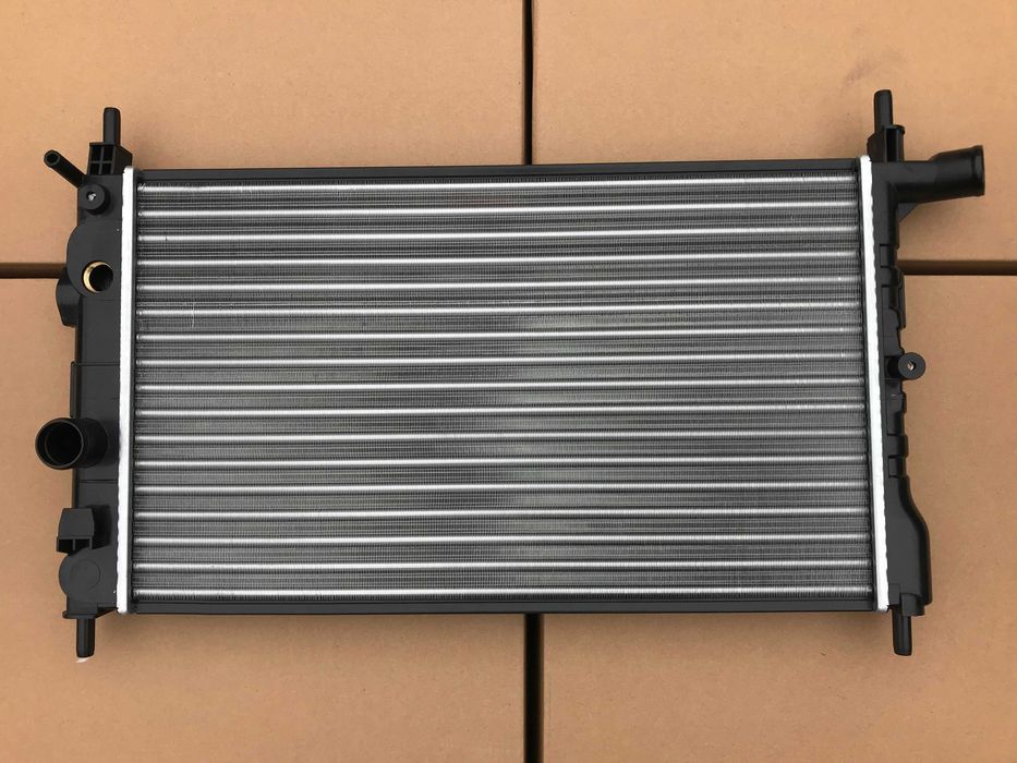 Радиатор Opel Kadett E 1.3 1.4 1.6