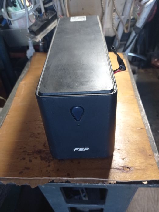 ДБЖ , ИБП / UPS Powercom BNT-1000AP / 600w та  APC back-ups rs 800