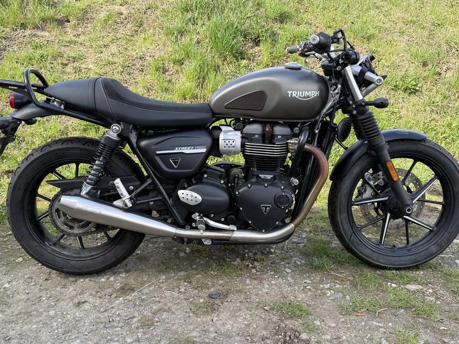 Triumph Street Twin 900