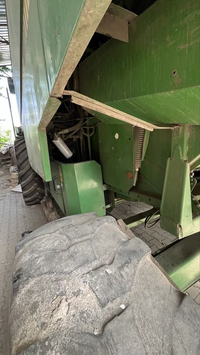 Продам комбайн John Deere 2066