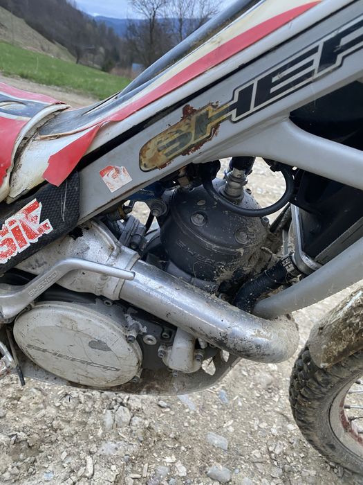 Sherco S1 270 trial  pęknięty bak