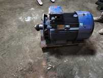 Silnik elektryczny 37kW 1484obr uniwersalne mocowanie