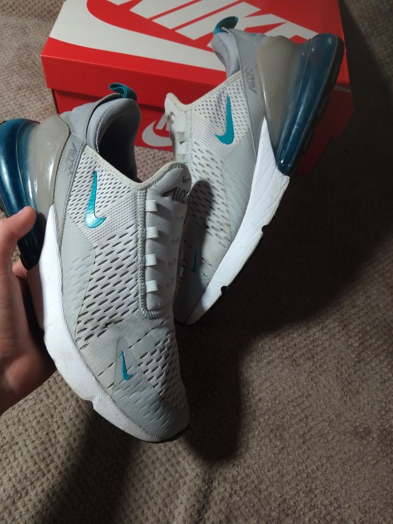 Кросовки Nike air max 270